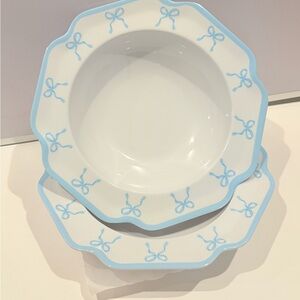 Preppy Plastic Bowls with Light Blue Bows set of 2 NWOT